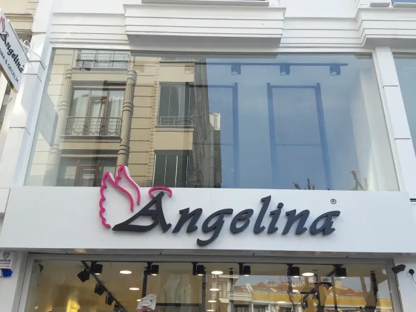 ışıklı ve ışıksız tabela karşılaştırması tabela türleri örnekleri İstanbul